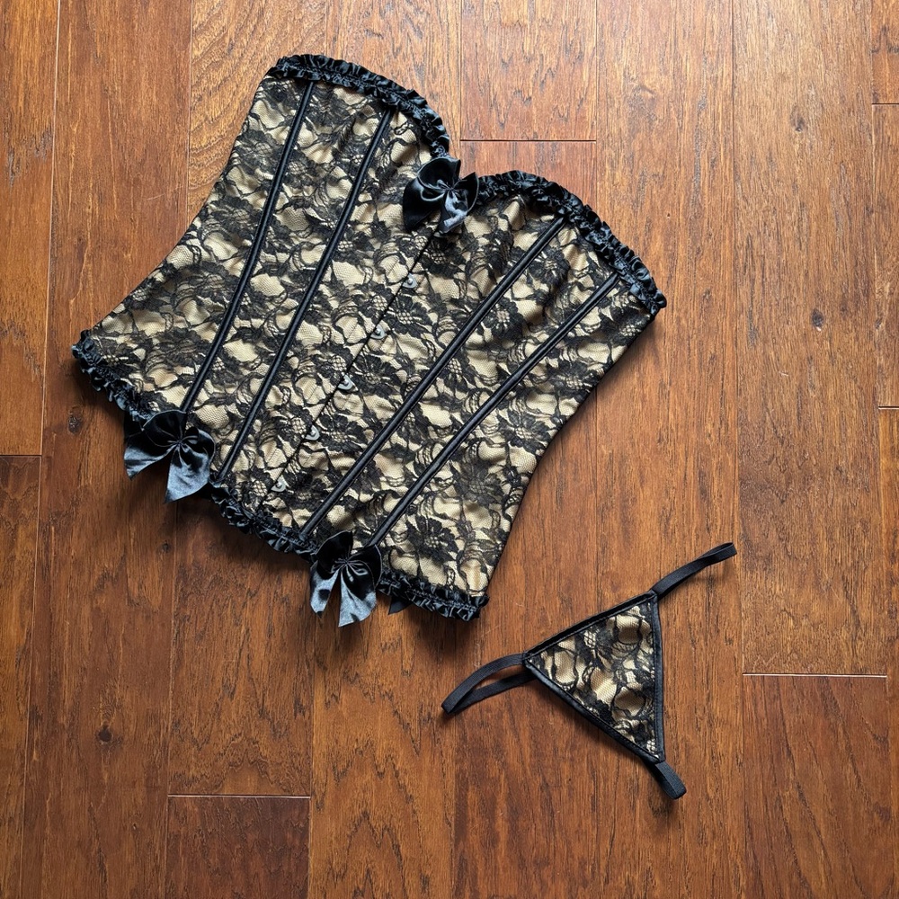 Music Legs Lace Corset Set | Black Nude Lace Up | Size L | NWOT